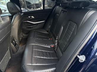 BMW 3-serie 320i M-Pakket NAP! High Executive Schuifdak picture 13