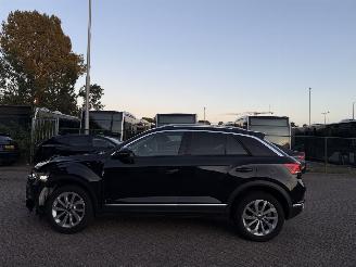 Volkswagen T-Roc 1.5 TSI DSG Life picture 3
