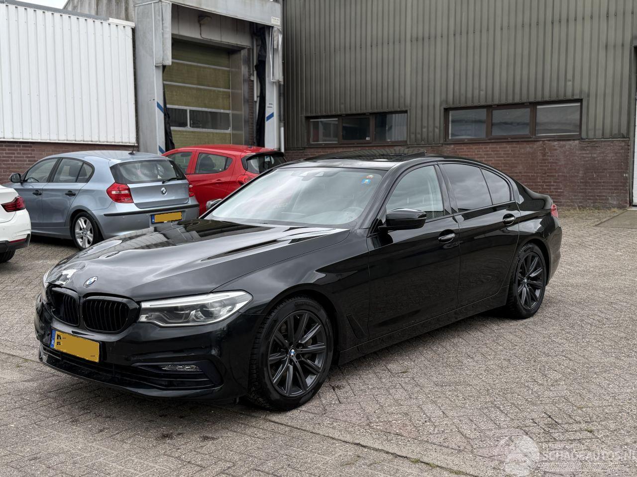 BMW 5-serie 540i 340Pk High Executive NAP Nederlandse Auto