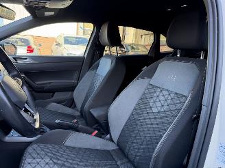 Volkswagen Taigo 1.0 TSI DSG 110Pk R-line NAP Nederlandse Auto picture 14