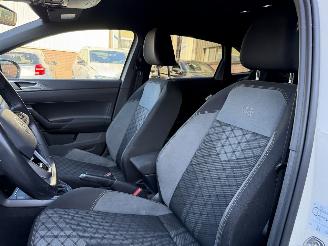 Volkswagen Taigo 1.0 TSI DSG 110Pk R-line NAP Nederlandse Auto picture 9