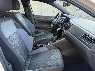 Volkswagen Taigo 1.0 TSI DSG 110Pk R-line NAP Nederlandse Auto picture 11