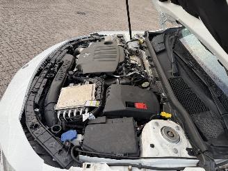 Mercedes Cla-klasse 220D Premium Plus Pano Sfeerverlichting picture 19