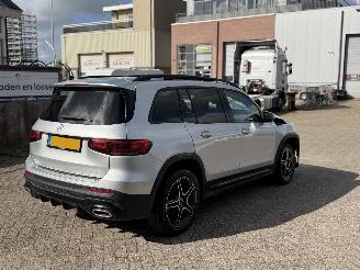 krockskadad bil auto Mercedes GLB 180 AMG Pakket 7Persoons Pano Sfeerverlichting Memory 2021/11