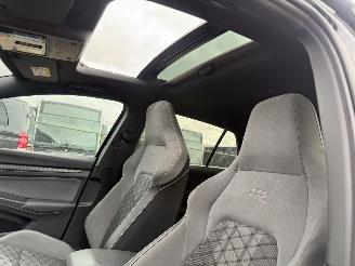 Volkswagen Golf 1.5 eTSI R-Line Pano Automaat picture 9