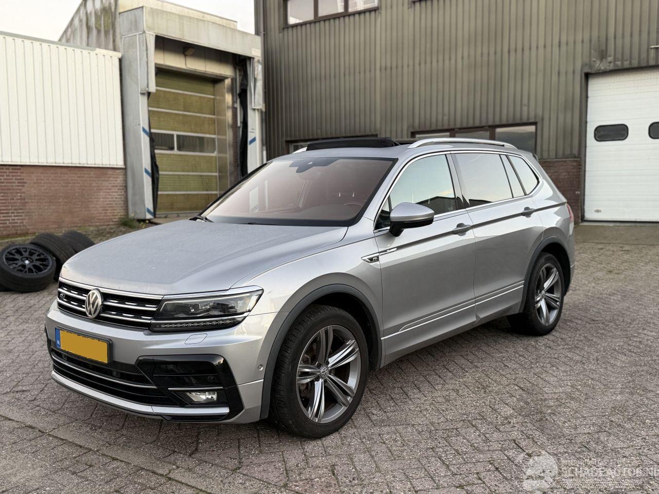 Volkswagen Tiguan 1.5 TSI DSG Allspace R-Line Pano Nap Nederlandse Auto