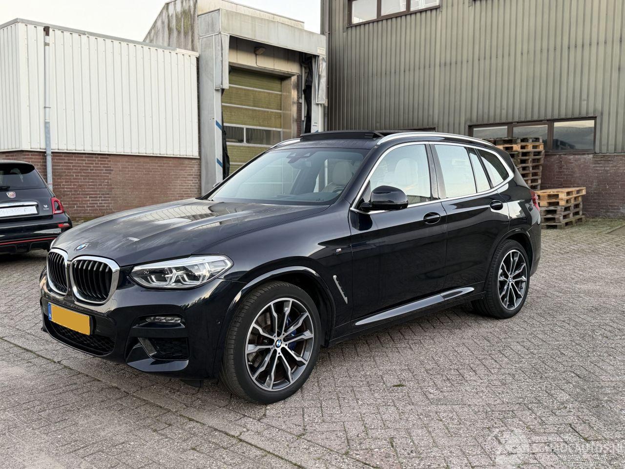 BMW X3 XDRIVE30i High Executive M-Pakket NAP Nederlandse Auto! Pano Sfeerverlichting Head-up 360Camera