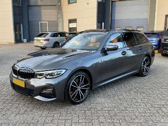 Vaurioauto  passenger cars BMW 3-serie 330e Edrive Edition M-Pakket NAP Nederlandse Auto! Pano 2020/1