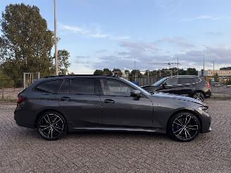 BMW 3-serie 330e Edrive Edition M-Pakket NAP Nederlandse Auto! Pano picture 6