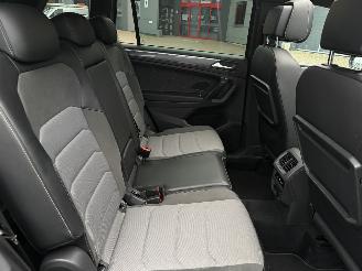 Volkswagen Tiguan Allspace 1.5 TSI 7Persoons R-Line Pano DynAudio NAP Nederlandse Auto picture 17
