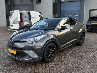 Damaged car Toyota C-HR 1.8 Hybrid GR Sport Executive 2017/3