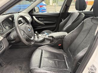 BMW 3-serie 320D High Executive Harman Kardon picture 8