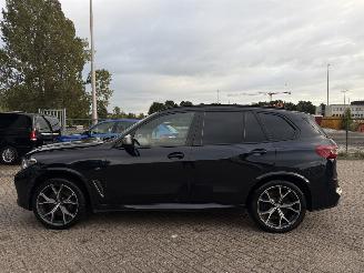 BMW X5 M50D 400Pk M-Pakket High Executive Pano Softclose picture 2