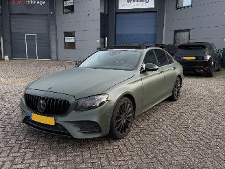 uszkodzony samochody osobowe Mercedes E-klasse 220D AMG Pakket Premium Plus Pano Memory 360Camera Head-Up 2018/10