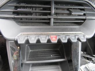 Peugeot 208 208 II (UB/UH/UP), Hatchback 5-drs, 2019 1.2 Vti 12V PureTech 75 picture 25