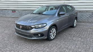 Uttjänta bilar auto Fiat Tipo Tipo (356H/357H), Hatchback, 2016 1.3 D Multijet II 16V 2017/1