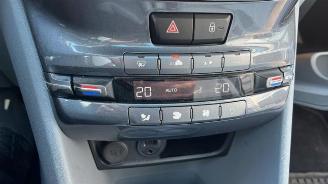 Peugeot 208 208 I (CA/CC/CK/CL), Hatchback, 2012 / 2019 1.2 Vti 12V PureTech 82 picture 19