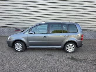 Volkswagen Touran Touran (1T1/T2), MPV, 2003 / 2010 1.6 FSI 16V picture 3