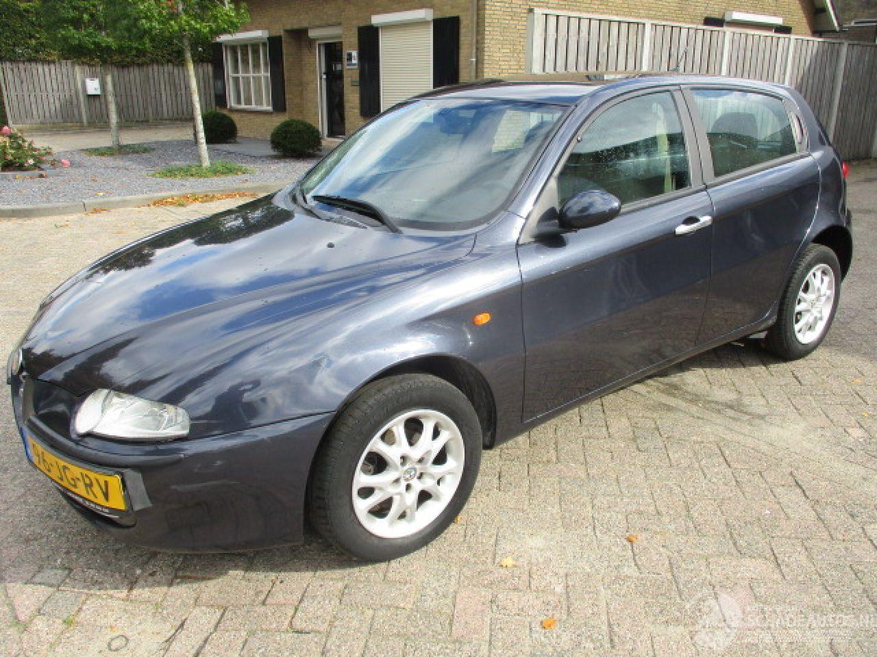 Alfa Romeo 147 1.9 JTD DISTINCTIVE CLIMA