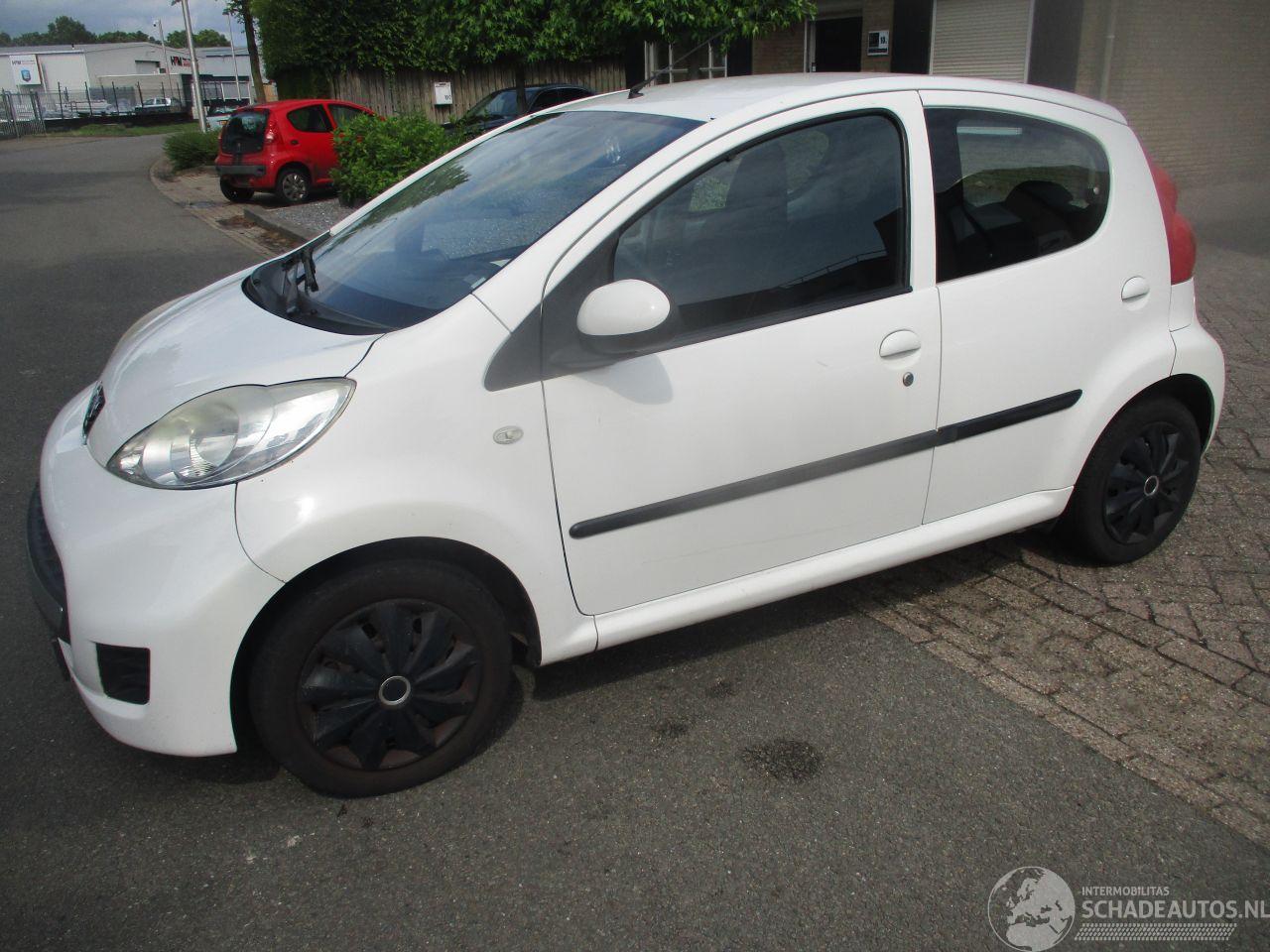 Peugeot 107 1.0-12V XS AIRCO