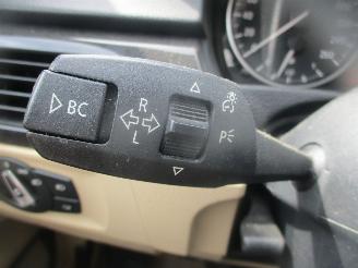 BMW 3-serie 318 I BUSINESS LINE CLIMA NAVI picture 17