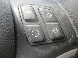 BMW 3-serie 318 I BUSINESS LINE CLIMA NAVI picture 16