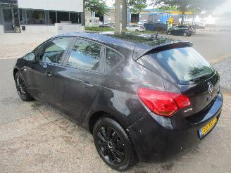 Opel Astra 1.4 BUSINESS EDITION AIRCO NAVI picture 8
