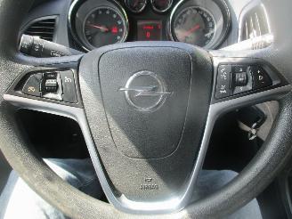 Opel Astra 1.4 BUSINESS EDITION AIRCO NAVI picture 18