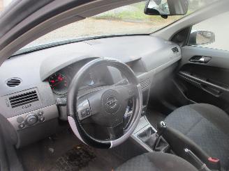 Opel Astra 1.4 I ESSENTIA  AIRCO picture 12