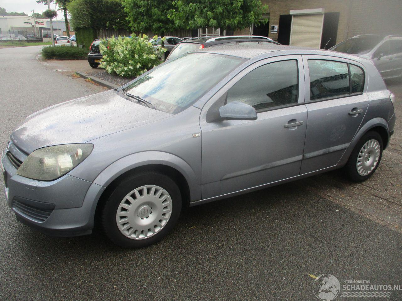 Opel Astra 1.4 I ESSENTIA  AIRCO