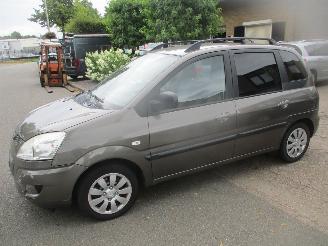 krockskadad bil auto Hyundai Matrix 1.6 I DYNAMIC AIRCO 2009/4