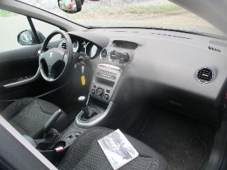 Peugeot 308 2X SW 1.6 I picture 8