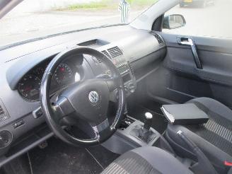 Volkswagen Polo 1.2 TRENDLINE 5 DEURS AIRCO picture 14