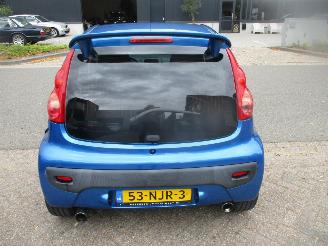 Peugeot 107 1.0-12v URBAN MOVE picture 7