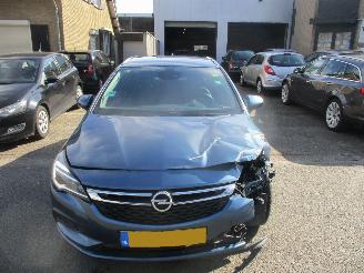Opel Astra 1.6 CDTI INNOVATION CLIMA NAVI picture 9