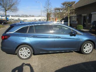 Opel Astra 1.6 CDTI INNOVATION CLIMA NAVI picture 2