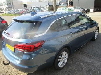 Opel Astra 1.6 CDTI INNOVATION CLIMA NAVI picture 3
