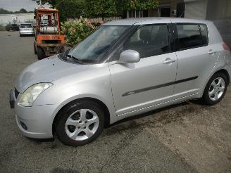Vaurioauto  passenger cars Suzuki Swift 1.3 SHOGUN AIRCO 2007/5