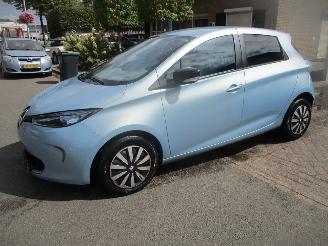 škoda osobní automobily Renault Zoé 2X ZEN QUICKCHARGE 22 KWH 2X WIT BLAUW 2013/9