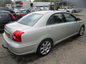 Toyota Avensis 2.0 VVTI EXECUTIVE CLIMA LEDER SEDAN picture 6