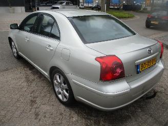 Toyota Avensis 2.0 VVTI EXECUTIVE CLIMA LEDER SEDAN picture 8