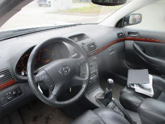 Toyota Avensis 2.0 VVTI EXECUTIVE CLIMA LEDER SEDAN picture 12