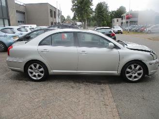 Toyota Avensis 2.0 VVTI EXECUTIVE CLIMA LEDER SEDAN picture 5