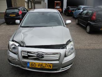 Toyota Avensis 2.0 VVTI EXECUTIVE CLIMA LEDER SEDAN picture 3