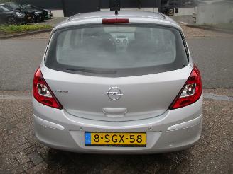 Opel Corsa 1.4-16V DESIGN EDITION 5 DEURS AIRCO picture 9