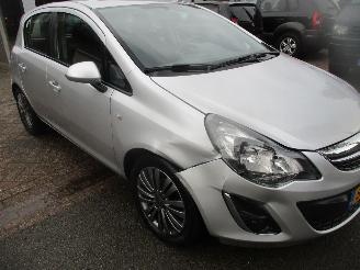 Opel Corsa 1.4-16V DESIGN EDITION 5 DEURS AIRCO picture 5