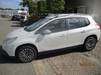 krockskadad bil auto Peugeot 2008 1.6 VTI ACTIVE 2014/10