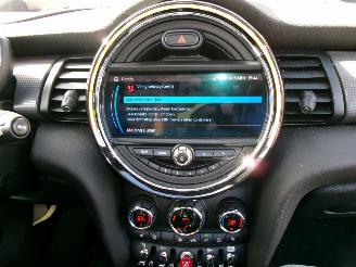Mini Cooper 1.5 CHILI AUTOMAAT CLIMA NAVI PANO LEDER picture 16