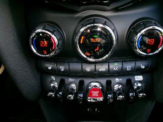 Mini Cooper 1.5 CHILI AUTOMAAT CLIMA NAVI PANO LEDER picture 15
