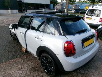 Mini Cooper 1.5 CHILI AUTOMAAT CLIMA NAVI PANO LEDER picture 5